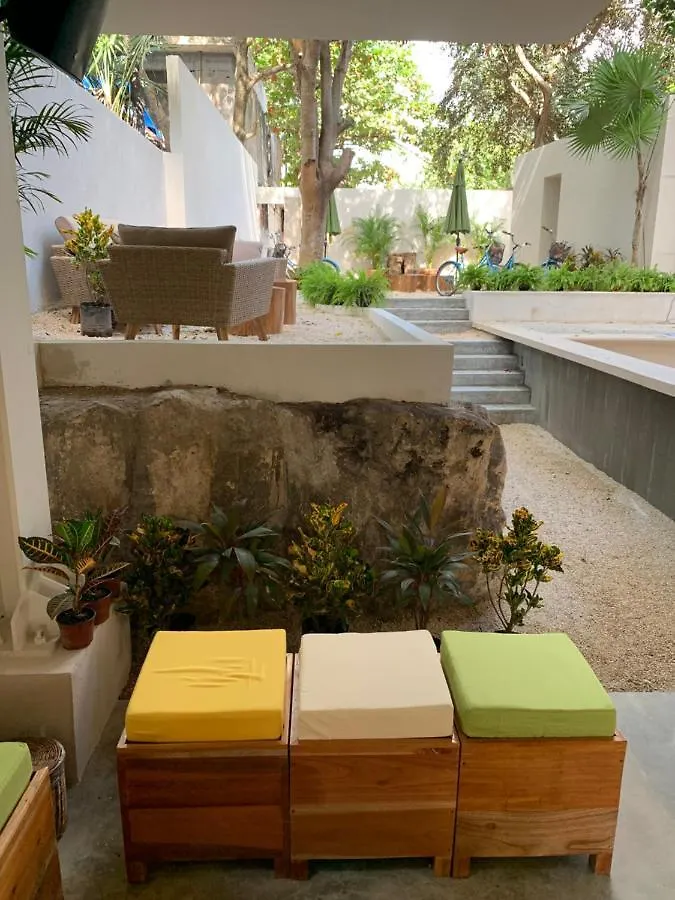 Oostel Smart Hostel - Tulum Pueblo (Adults Only)