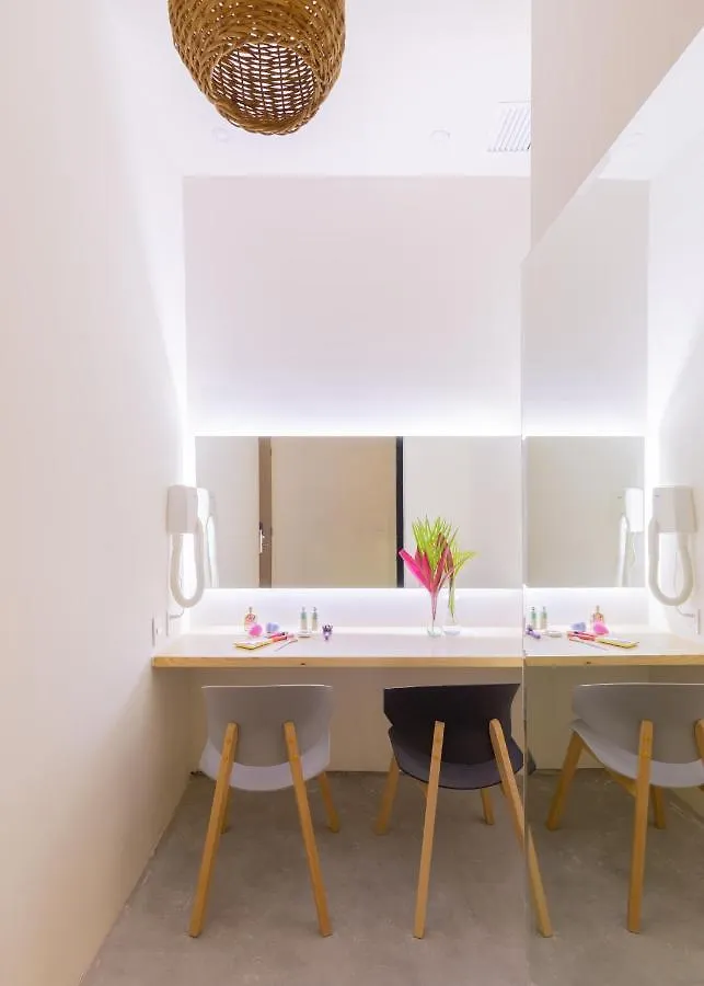 Oostel Smart Hostel - Tulum Pueblo (Adults Only)