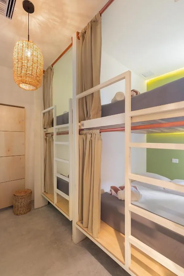 Oostel Smart Hostel - Tulum Pueblo (Adults Only)
